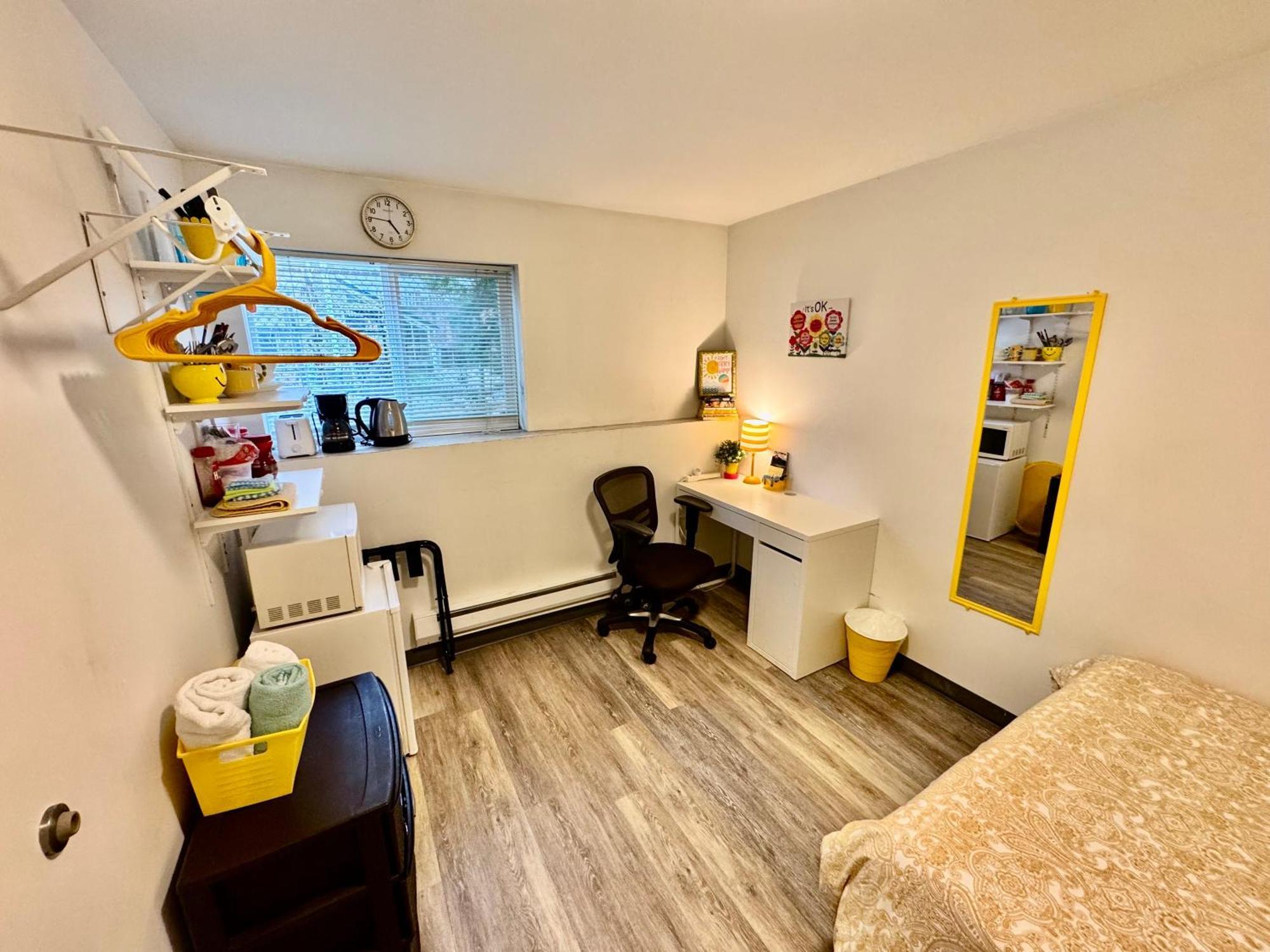 Private Room With Shared Bathroom On The 1St Floor 10 Minutes Walk To University Of Washington Seattle Bagian luar foto