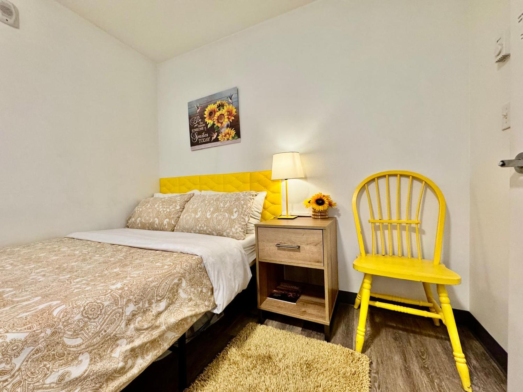 Private Room With Shared Bathroom On The 1St Floor 10 Minutes Walk To University Of Washington Seattle Bagian luar foto